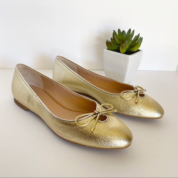 •STUART WEITZMAN• Gabby Gold Leather Ballet Flats - Picture 2 of 16